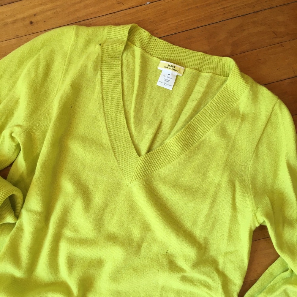 Free with purchase! 💯% Cashmere J.Crew Boyfriend Sweater